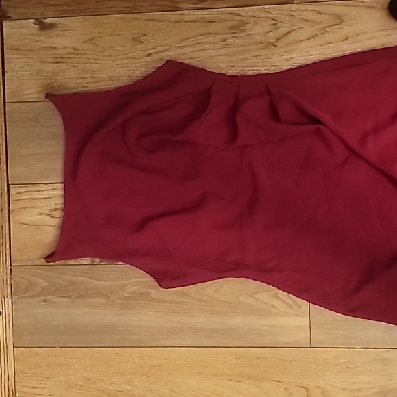 Red dress - Picture 2 of 3